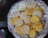 Hình bước làm 2 của món Đậu hủ non nướng giấy bạc