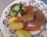Foto del paso 7 de la receta: Pollo empanado con verduras