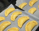 A picture of step 10 of Empanadas De Pino 🫔.