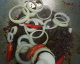 Gambar langkah 2 resipi Hati lembu masak kicap berempah.