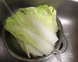 รูปขั้นตอนการทำที่ 1 ของ ผักกาดขาวห่อหมูสามชั้นนึ่ง