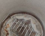 A picture of step 6 of Easy Oreo cooker cake.