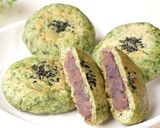 A picture of step 18 of Yomogi Mochi (Kusa Mochi) Made with Freshly Picked Yomogi.