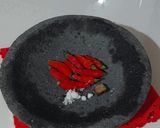 Foto langkah ke 3 dari resep Bumbu rujak kacang tanah.
