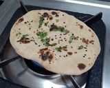 A picture of step 6 of Kalonji Naan.
