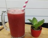 A picture of step 4 of Pomegranate juice.