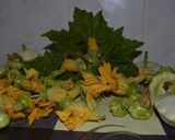 Pas rețetă Flori de dovlecel patisson pane (Curcubita pepo patissoniana) 1 fotografie