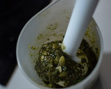 Foto del paso 2 de la receta: Árbol navideño de espaguetis al pesto🎄