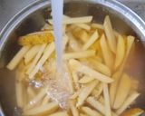 Foto langkah ke 2 dari resep Kentang Goreng Crispy (praktis, tanpa freezer).