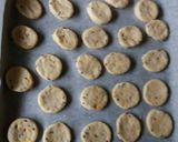 Foto del paso 4 de la receta: Bizcochitos con semillas de lino, oliva y queso