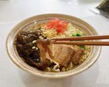 A picture of step 4 of Authentic Okinawa Soba with Mozuku Topping.
