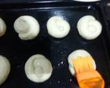 Mini dinner roll with Szeshuan soup side recipe step 2 photo