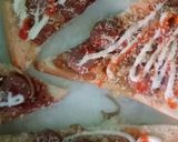 Foto langkah ke 5 dari resep Pizza Teflon (roti tawar).