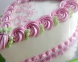Foto langkah ke 3 dari resep Cake Birthday Bentuk love.
