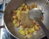 आलू शिमला मिर्च मटर की सब्जी (aloo shimla mirch matar ki sabzi recipe in Hindi) रेसिपी चरण 2 फोटो