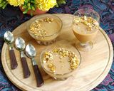 A picture of step 8 of Salted Caramel Panna Cotta Topped with Praline.