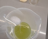 Foto del paso 9 de la receta: Cubos de aguacate con pepino y lima, huevas y hojita albahaca