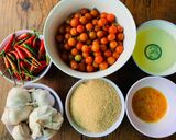 Hình bước làm 4 của món Tương ớt Hội An phiên bản nhiều tỏi ít ớt và có cà chua