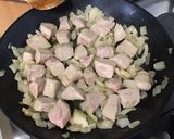Une image de l'étape 8 de Sauté de veau aux poivrons verts et bouillon de cèpes.