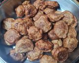 A picture of step 3 of Banana Fritters.