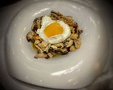 Foto del paso 5 de la receta: Salteado de champiñones al ajillo con huevo poché