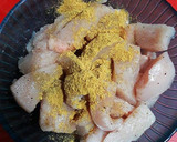 Foto del paso 5 de la receta: Tacos de pechuga de pollo al curry hingú con almejas japonesas