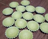 Foto langkah ke 3 dari resep Pie susu topping keju.