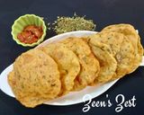 A picture of step 3 of Kasuri Methi Pooris.