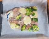 Foto del paso 6 de la receta: Pollo al horno en bolsita 4 👌