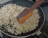ओल्या नारळाची वडी (Olya Naralachi Vadi Recipe In Marathi) रेसिपी स्टेप 1 फोटो 