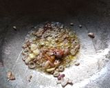 Foto langkah ke 4 dari resep Sambal Goreng Kentang dan Ati Ampela.