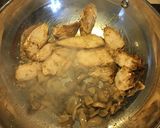 Foto del paso 1 de la receta: Coditos con Pollo (pasta corta)