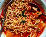 Foto langkah ke 4 dari resep Mie Instan Kuah Pedas.