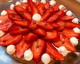Une image de l'étape 7 de Tarte aux fraises, au basilic et confit de fraises.