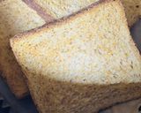 A picture of step 2 of Sesame eggs sandwich.