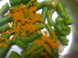 इंस्टेंट ग्रीन चिल्ली आचार (Instant Green Chilli Aachar)