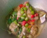 Foto langkah ke 4 dari resep Asem Asem Ayam Belimbing Wuluh (tidak pedas).