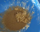 Foto del paso 2 de la receta: Muffins de manzana con canela