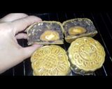 Foto langkah ke 23 dari resep Traditional Mooncake Baked.