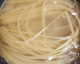 Foto del paso 1 de la receta: Pasta Alfredo con camarones