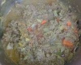A picture of step 2 of Mince with pasta sauce.