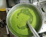 A picture of step 4 of Mint and peas soup.