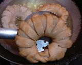 A picture of step 7 of Designer Ring Samose.