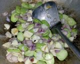 Foto langkah ke 3 dari resep Oseng pete dan peda.