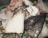 Foto del paso 3 de la receta: Caldo de Lubina con Tallarines