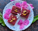 A picture of step 5 of Beetroot Barfi.