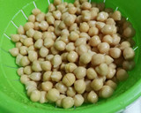 Foto del paso 1 de la receta: Sopa de fideos con garbanzos