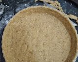 A picture of step 6 of Quiche with oats crust.