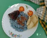 Foto langkah ke 5 dari resep Nasi lemak bunga telang.