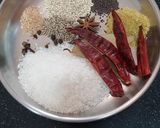 A picture of step 1 of Subzi Kolhapuri.